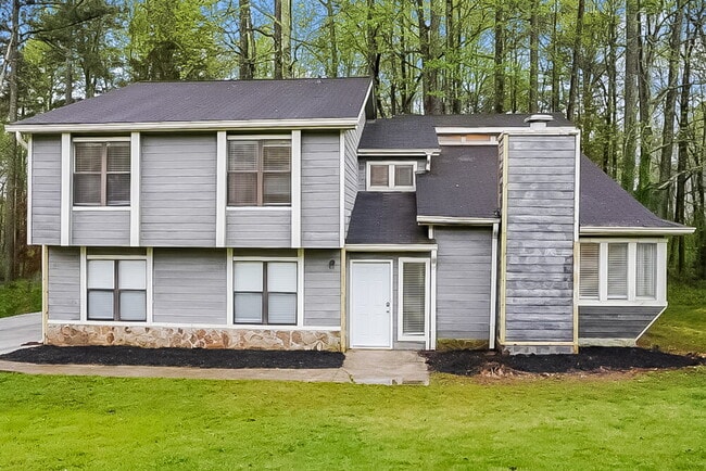property at 6826 Creekwood Dr