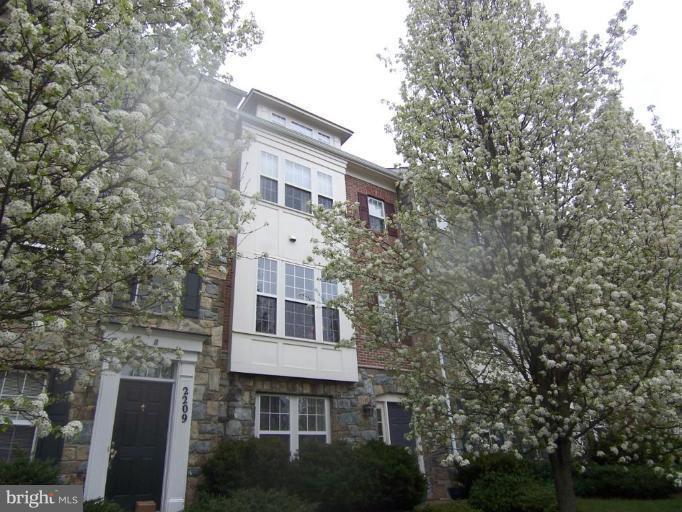2207 Kimball Pl in Silver Spring, MD - Building Photo