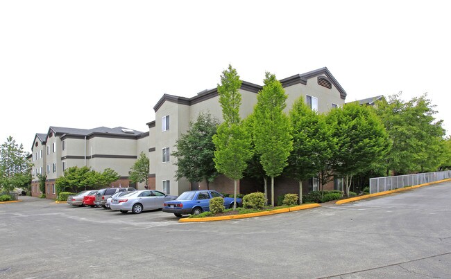 Willamette Court Apartments in Federal Way, WA - Building Photo - Building Photo