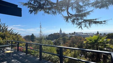 2950 Hedge Ct in Oakland, CA - Building Photo - Building Photo