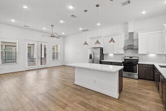 2718 McGowen St in Houston, TX - Building Photo - Building Photo