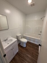 220 Thomas St in Brownsville, TN - Building Photo - Building Photo