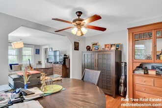 9 Keefe Ave, Unit 2 in Newton, MA - Building Photo - Building Photo