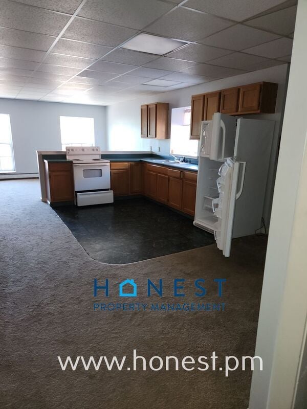 17 Mechanic St in Gardiner, ME - Building Photo - Building Photo