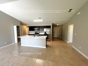 2407 SE Melon Ct in Port St. Lucie, FL - Foto de edificio - Building Photo