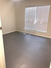9208 Sweetwater Dr in Dallas, TX - Building Photo - Building Photo