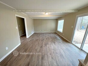 3327 Salem E Dr SE in Conyers, GA - Foto de edificio - Building Photo