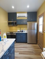 7355 Cleon Ave, Unit JADU in Sun Valley, CA - Building Photo