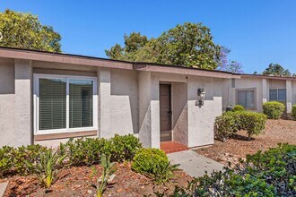 16924 Caminito Santico in San Diego, CA - Building Photo - Building Photo
