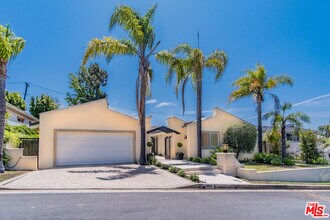 480 N Robinwood Dr in Los Angeles, CA - Building Photo - Building Photo