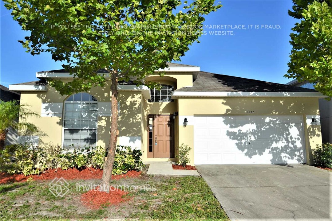 2132 Shadow Creek Dr in Kissimmee, FL - Building Photo