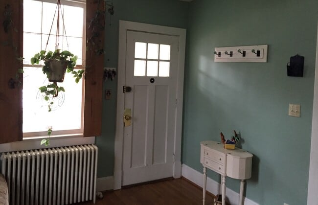 1041 Taussig Place Northeast in Washington, DC - Foto de edificio - Building Photo