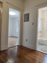 15 Scottfield Rd, Unit 4