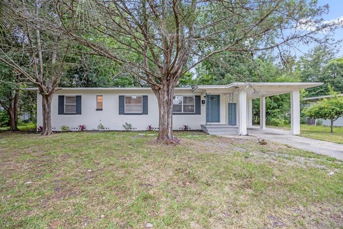 6333 Sauterne Dr in Jacksonville, FL - Building Photo