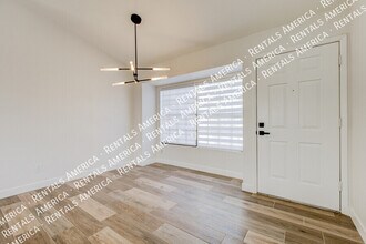 819 W Ross Ave in Phoenix, AZ - Building Photo - Building Photo