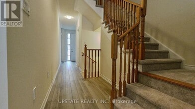 157 Sanders Rd in Erin, ON - Building Photo - Building Photo