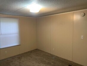 6 Morningside Dr in Jacksonville, NC - Building Photo - Building Photo