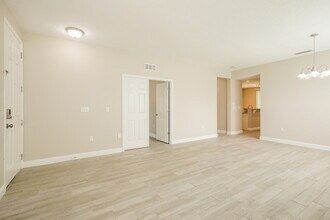 7185 Steventon Way in Jacksonville, FL - Building Photo - Building Photo