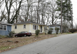 501 W D Ave in Easley, SC - Building Photo - Building Photo