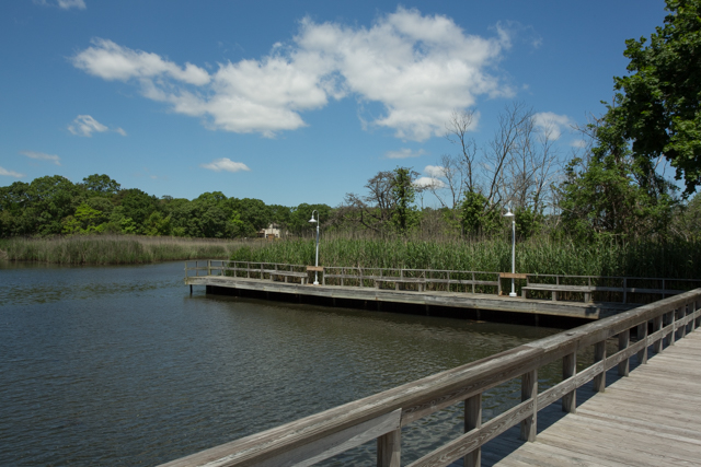 Fairfield Creekside At Patchogue Village in Patchogue, NY - Foto de edificio - Building Photo