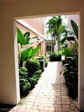 5601 Cove Cir in Naples, FL - Building Photo - Building Photo