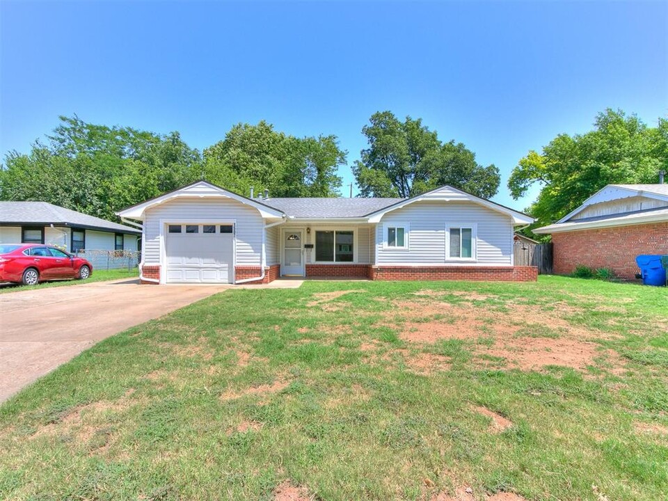 1507 Avondale Dr in Norman, OK - Building Photo