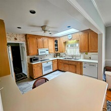 168 Park Ave in Harrison, NY - Building Photo - Building Photo