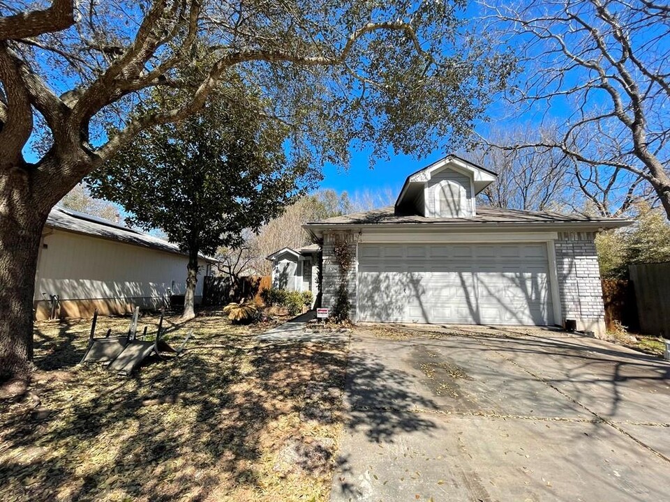 2204 Patsy Pkwy in Austin, TX - Building Photo