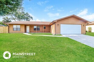 1711 Barker St NE in Palm Bay, FL - Building Photo