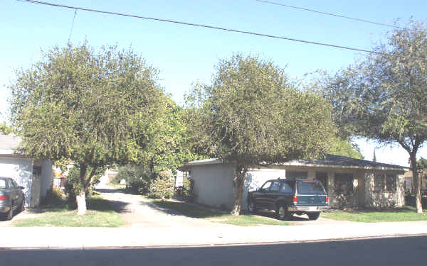 11673-11679 Sitka St in El Monte, CA - Building Photo