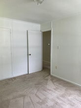 355 Erskine Ave in Youngstown, OH - Building Photo - Building Photo