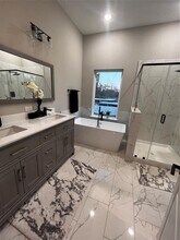 405 Stonework Oaks Ln in Houston, TX - Building Photo - Building Photo