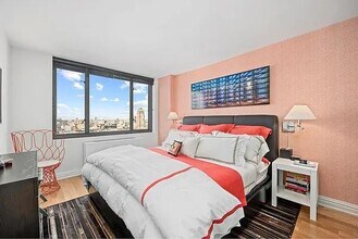 1438 Third Avenue in New York, NY - Building Photo - Building Photo