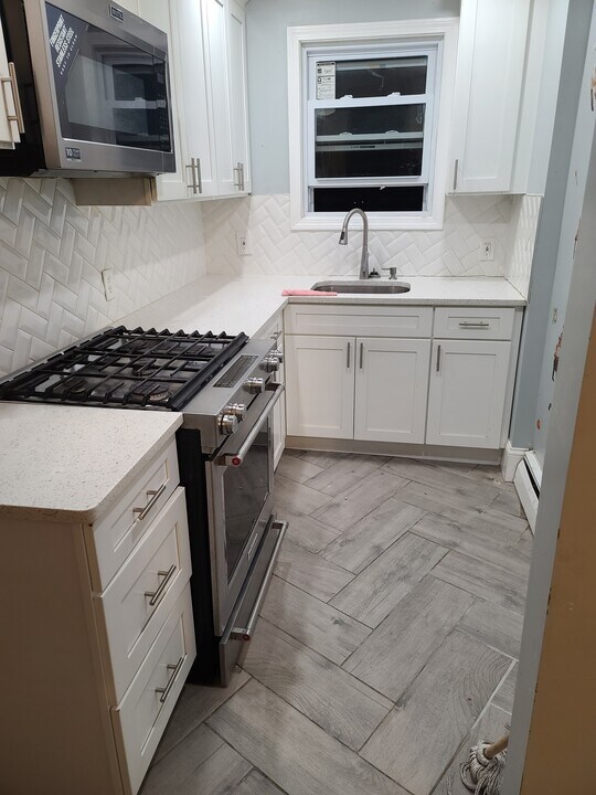 69 Langdon St, Unit 2nd Floor in Providence, RI - Foto de edificio