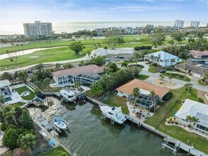 512 Gunwale Ln in Longboat Key, FL - Building Photo - Building Photo