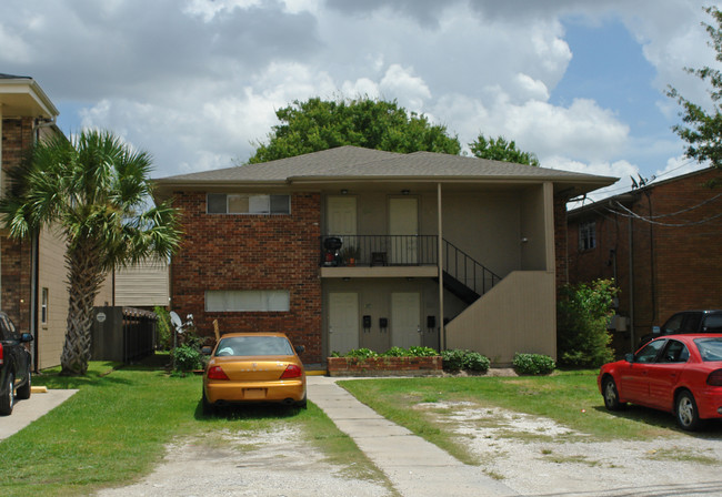 3115 Lake Villa Dr in Metairie, LA - Building Photo - Building Photo