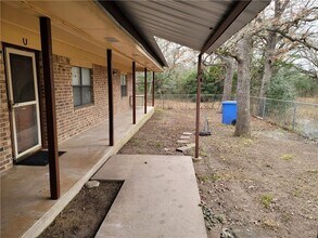 19219 Hogeye Rd-Unit -A & B in Manor, TX - Building Photo - Building Photo