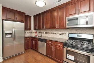 28 Van Cleef St in Jersey City, NJ - Building Photo - Building Photo