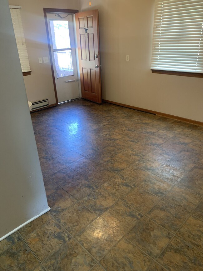 3204 N 56th St in Omaha, NE - Building Photo - Building Photo