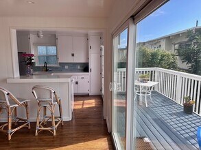501 Bayview Dr, Unit A in Hermosa Beach, CA - Building Photo - Building Photo