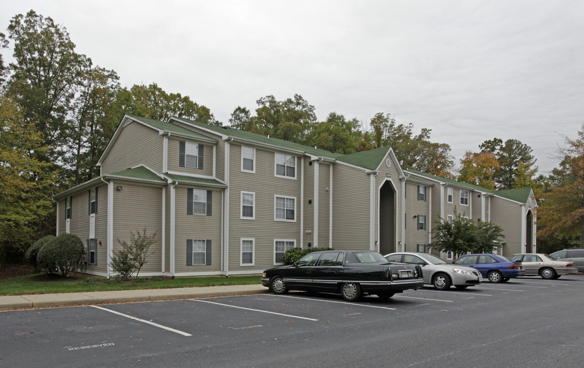 Mallard Cove Apartments in Midlothian, VA - Building Photo