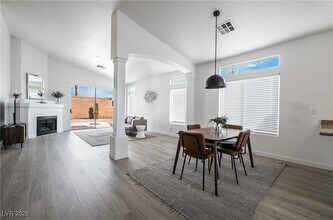 2306 Reading Hills Ave in Henderson, NV - Building Photo - Building Photo