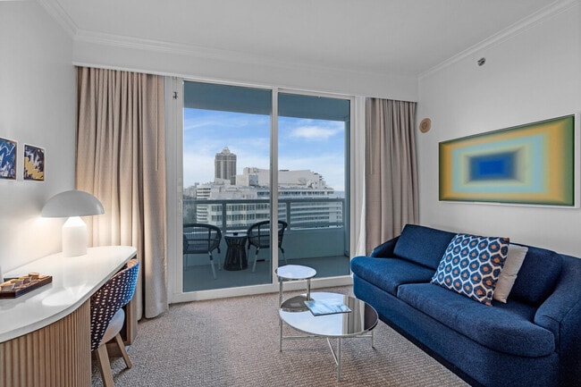 4385 Collins Ave, Unit SI ID1540498P