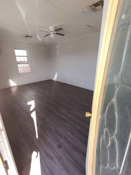 207 E Chestnut Ave in Duncan, OK - Building Photo