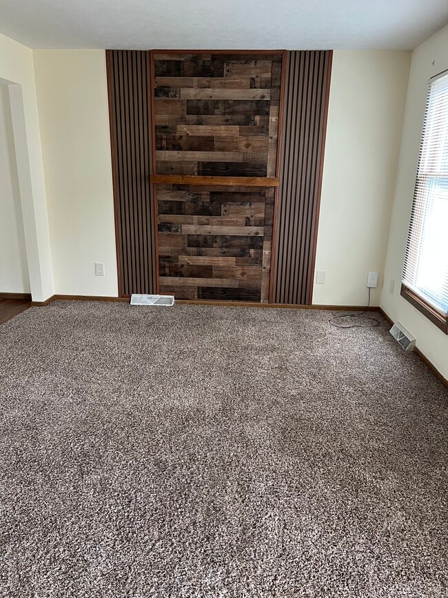 property at 5611 1/2 Madrid Dr