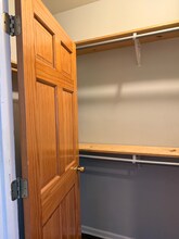 3245 Pearl St, Unit {unit 1} 3245 Pearl st Franklin Park il 60131 in Franklin Park, IL - Foto de edificio - Building Photo