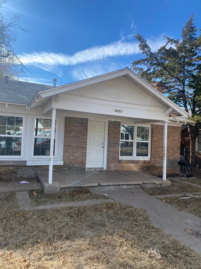 2121 23rd St in Lubbock, TX - Building Photo - Building Photo