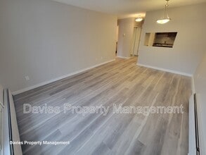 10326-10117 117 St NW in Edmonton, AB - Building Photo - Building Photo