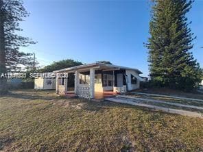 property at 1511 NE 40th St