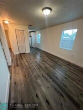 242 NW 14th St in Pompano Beach, FL - Building Photo - Building Photo